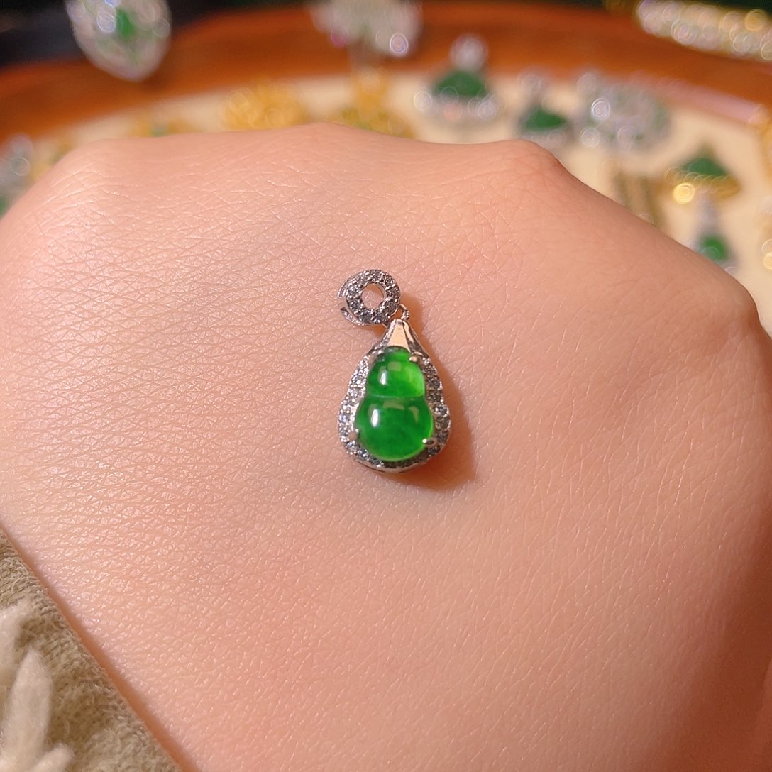 翡翠吊坠(不含链)银S925镶嵌