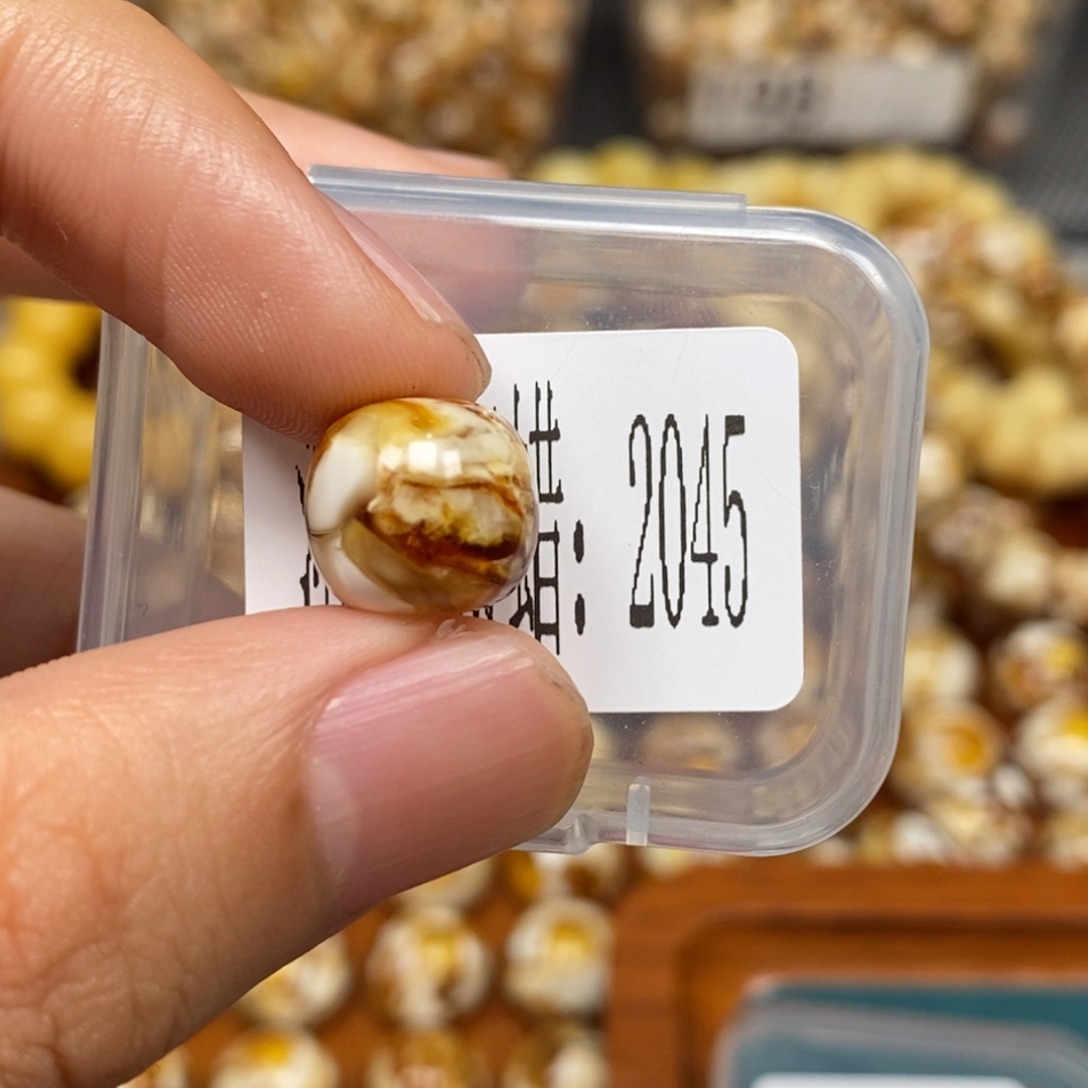 猴头核桃把件沁色圆珠老型2045