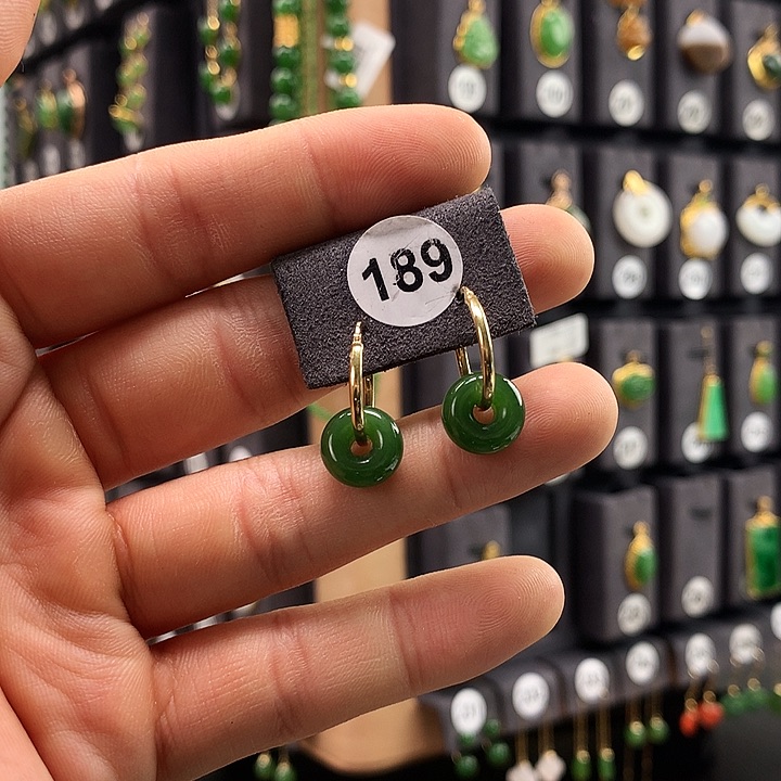 和田玉耳饰18K金镶嵌