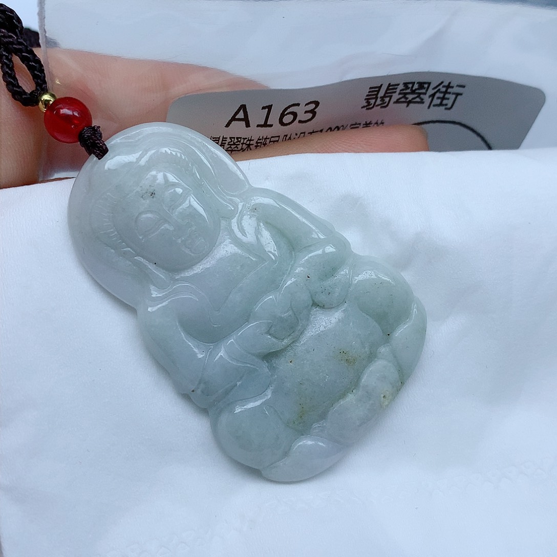 翡翠颈饰未镶嵌牌子