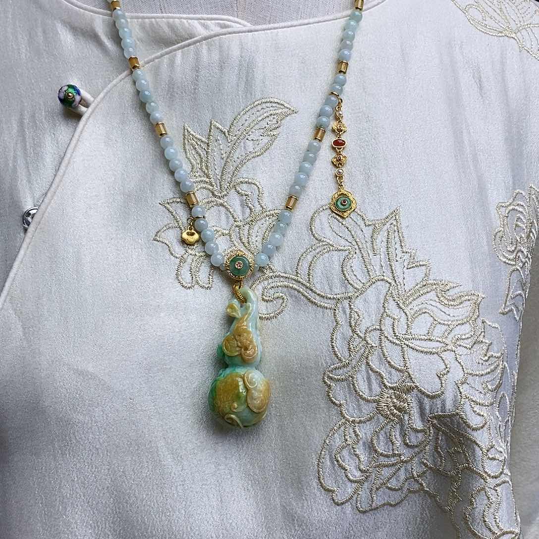 翡翠颈饰未镶嵌天然