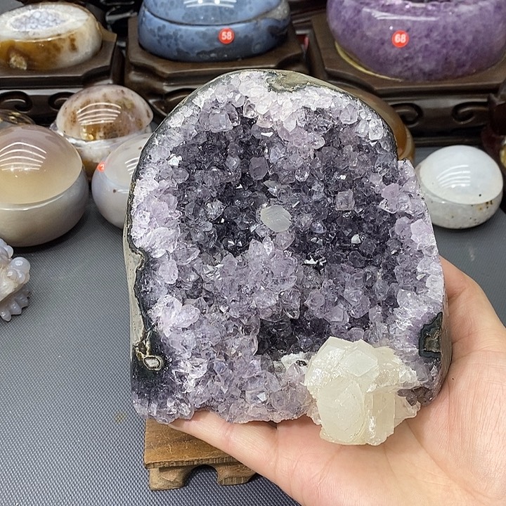 紫晶未镶嵌摆件晶镇