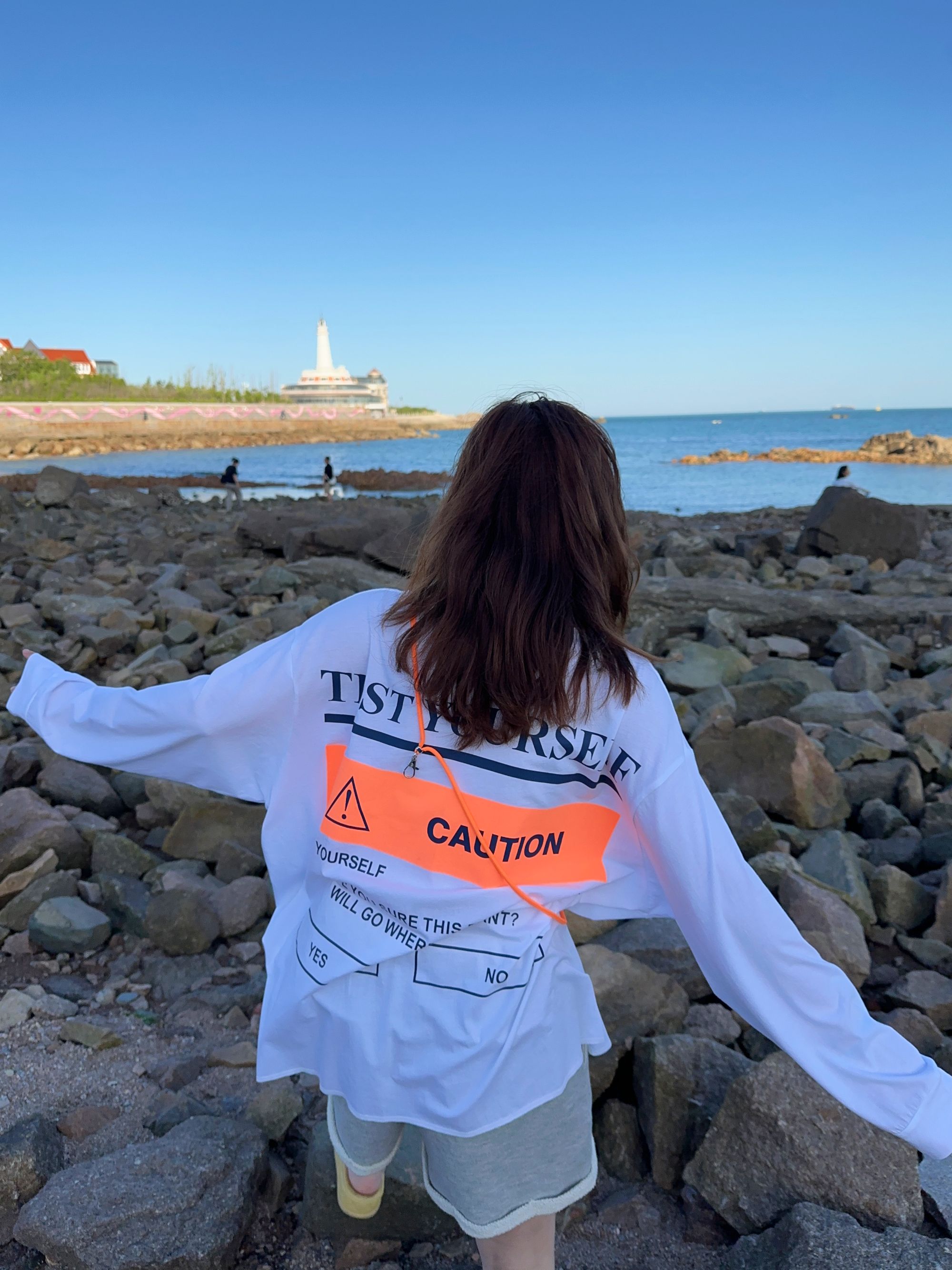 【BORAKOO】【吉莉】荧光橘字母印花防晒长袖T恤