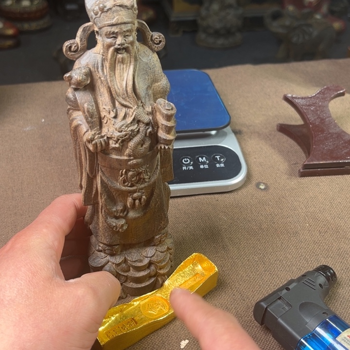 精品摆件工艺品等