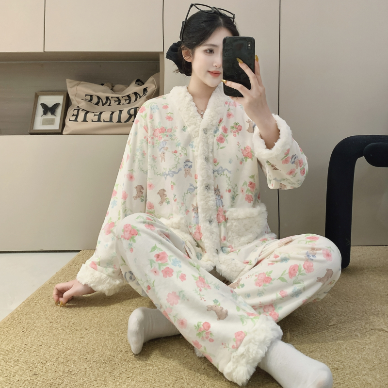【花园兔兔】睡衣女保暖亲肤海岛绒秋冬法式简约长袖蕾丝韩国家居服