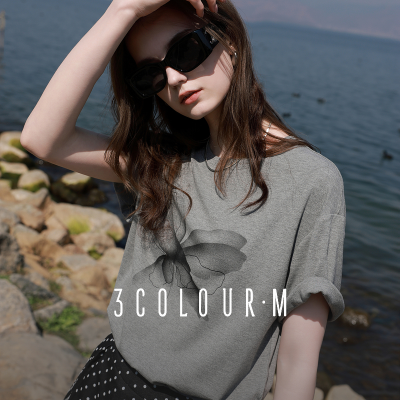 三彩2025夏季新款休闲印花T恤圆领宽松落肩袖上衣套头简约M