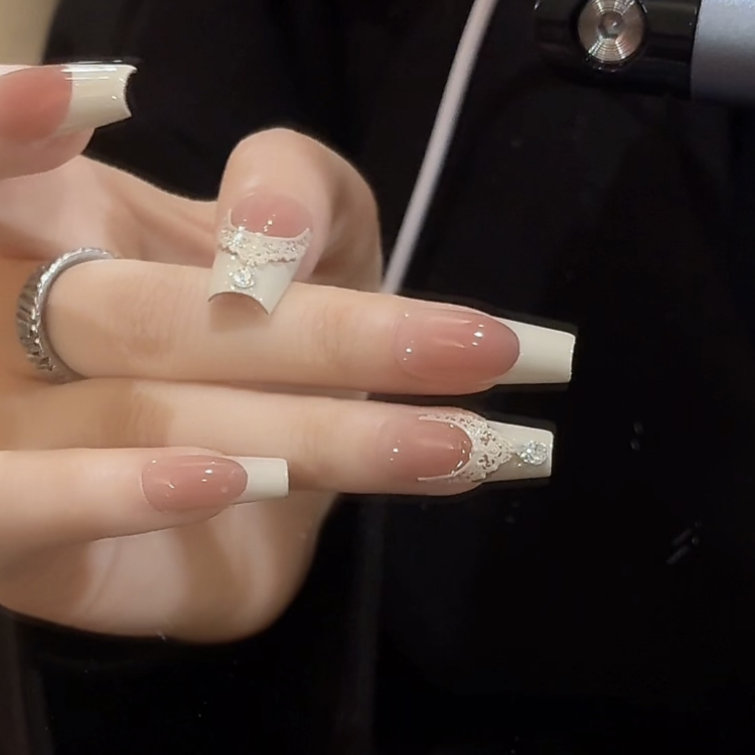 【西西里】鹿鹿家-纯手工穿戴甲手作立体窗花奶白手绘法式X