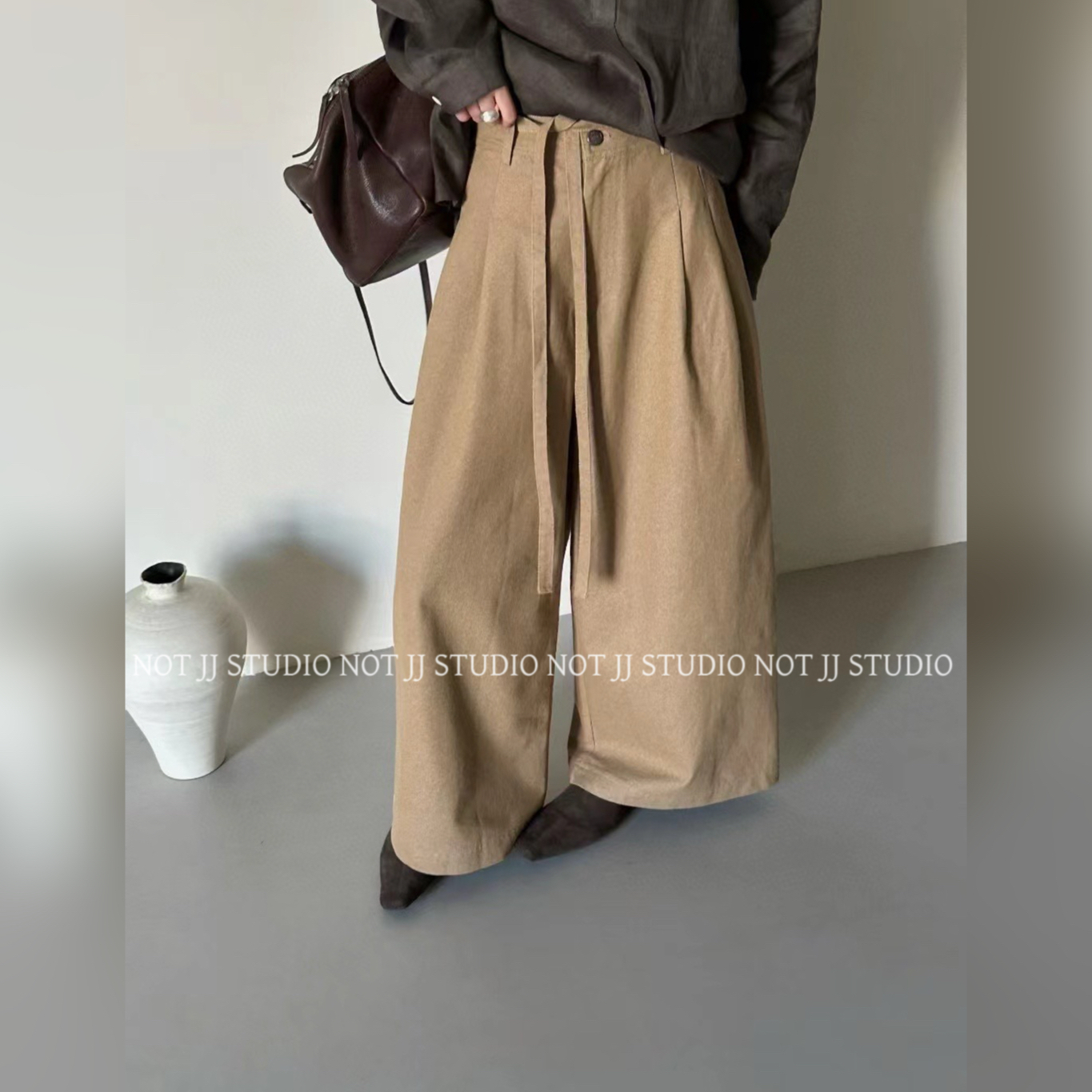 不是JIANJIAN【闲秋制式】宽松压褶阔腿慵懒风百搭遮肉抽绳休闲长裤