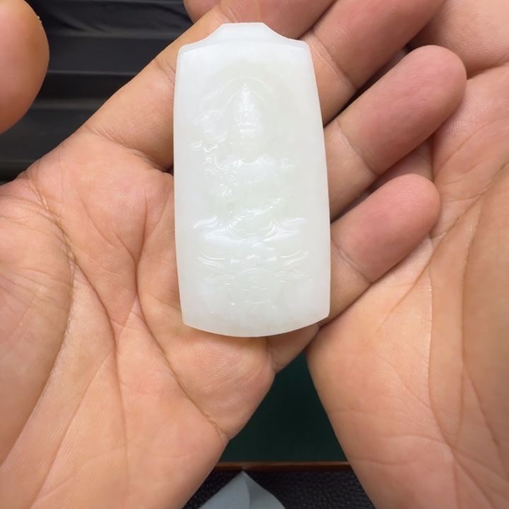 和田玉未镶嵌颈饰临*