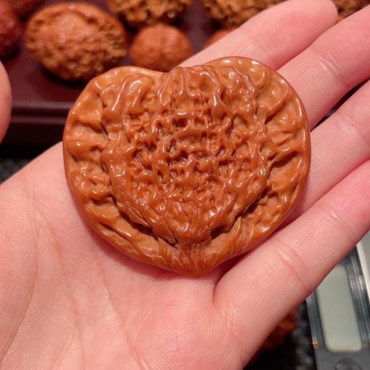 把件文玩核桃?**?桃心