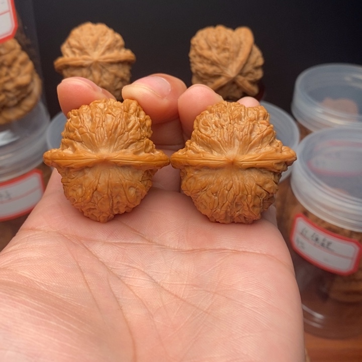 把件文玩核桃38尺血麒麟