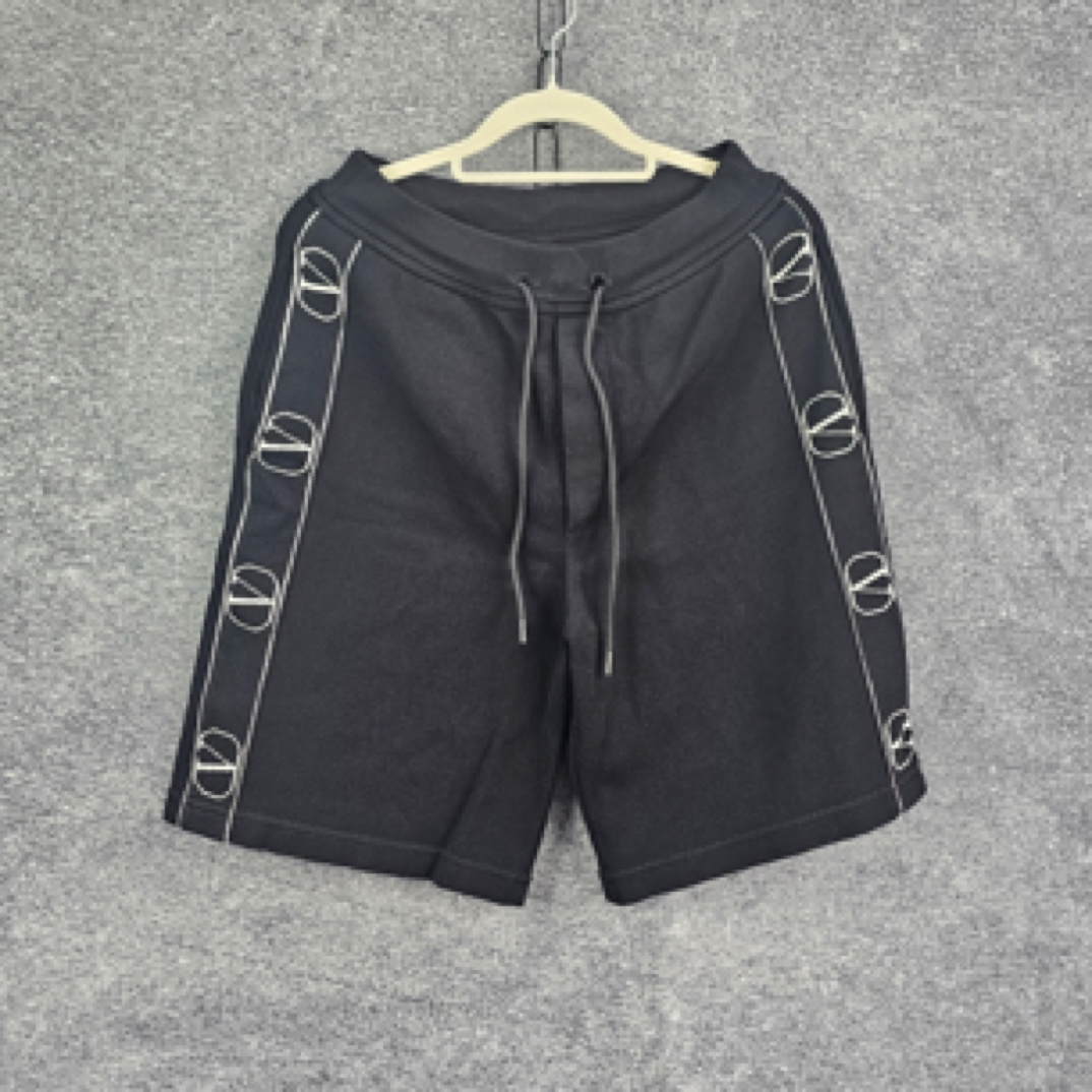 95新 Valentino/华伦天奴 CZF0585/valentino/纯色短裤/尺码XS