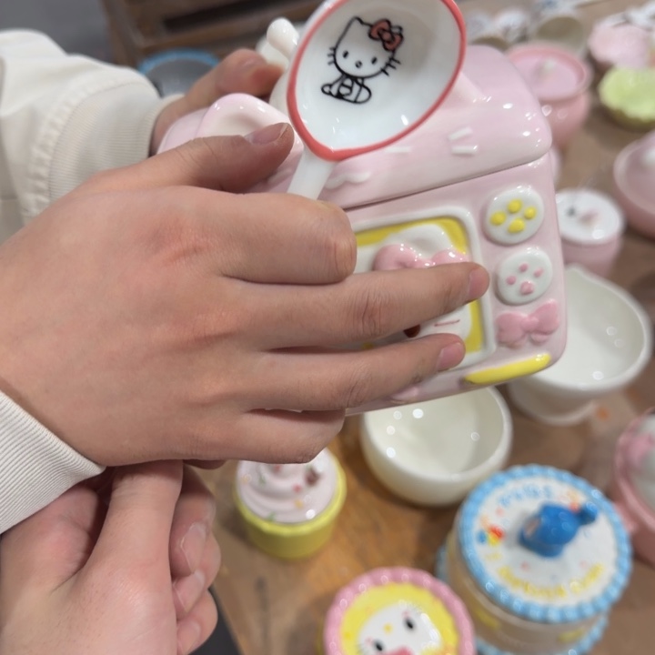 正版 釉下彩陶瓷工艺品