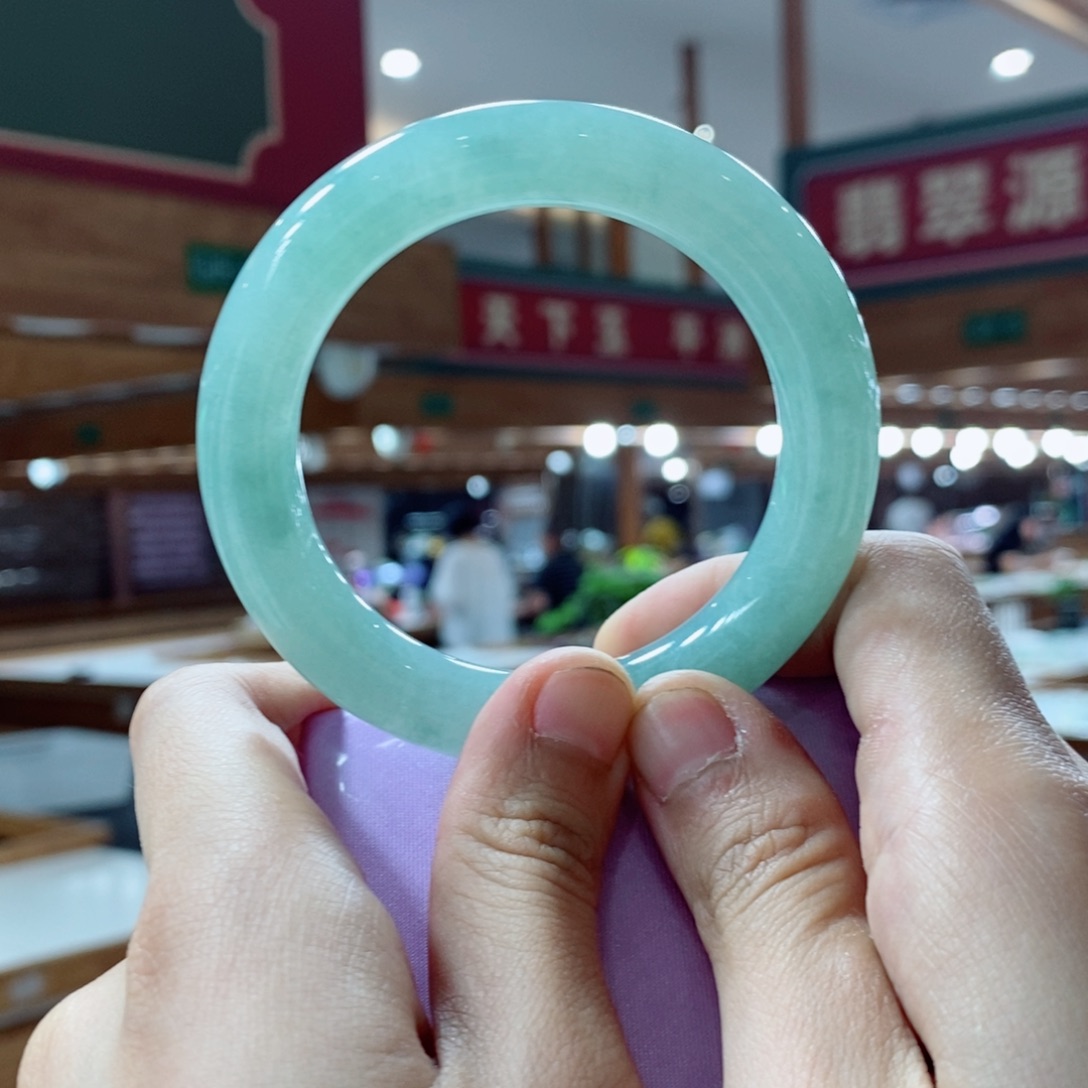翡翠未镶嵌手镯买断