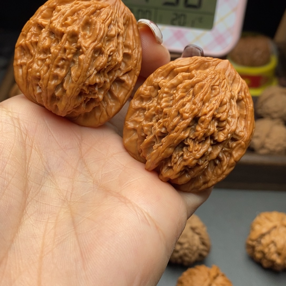 文玩核桃把件虎头