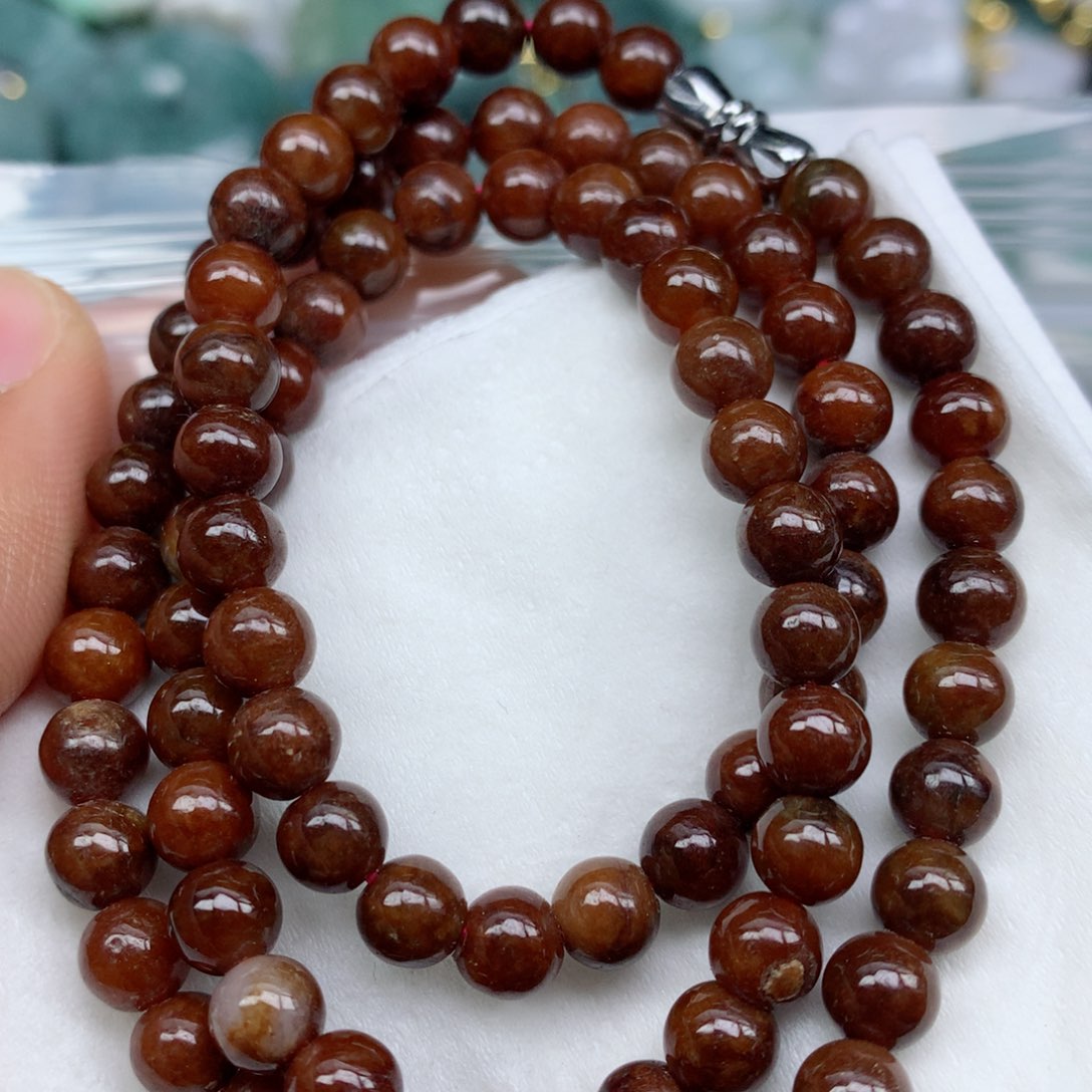 翡翠颈饰未镶嵌手串