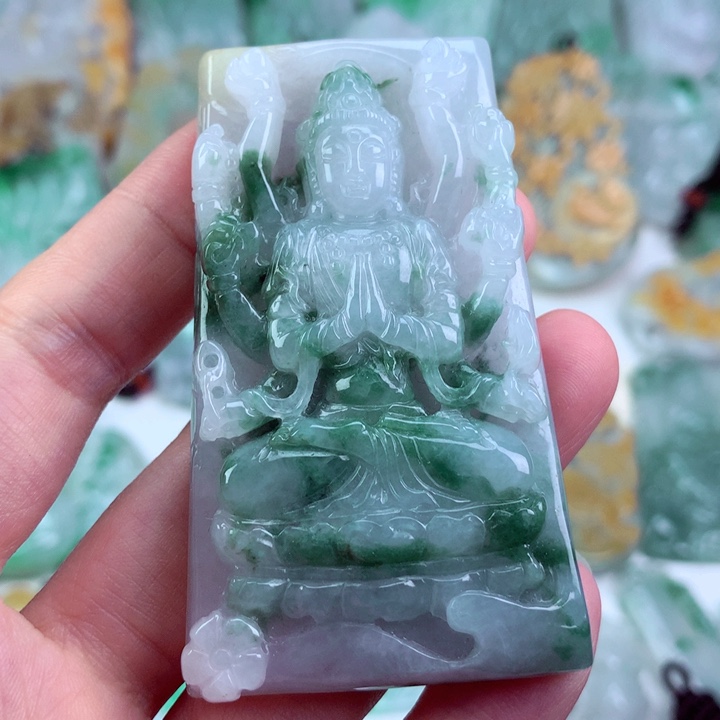 吊坠(不含链)未镶嵌翡翠