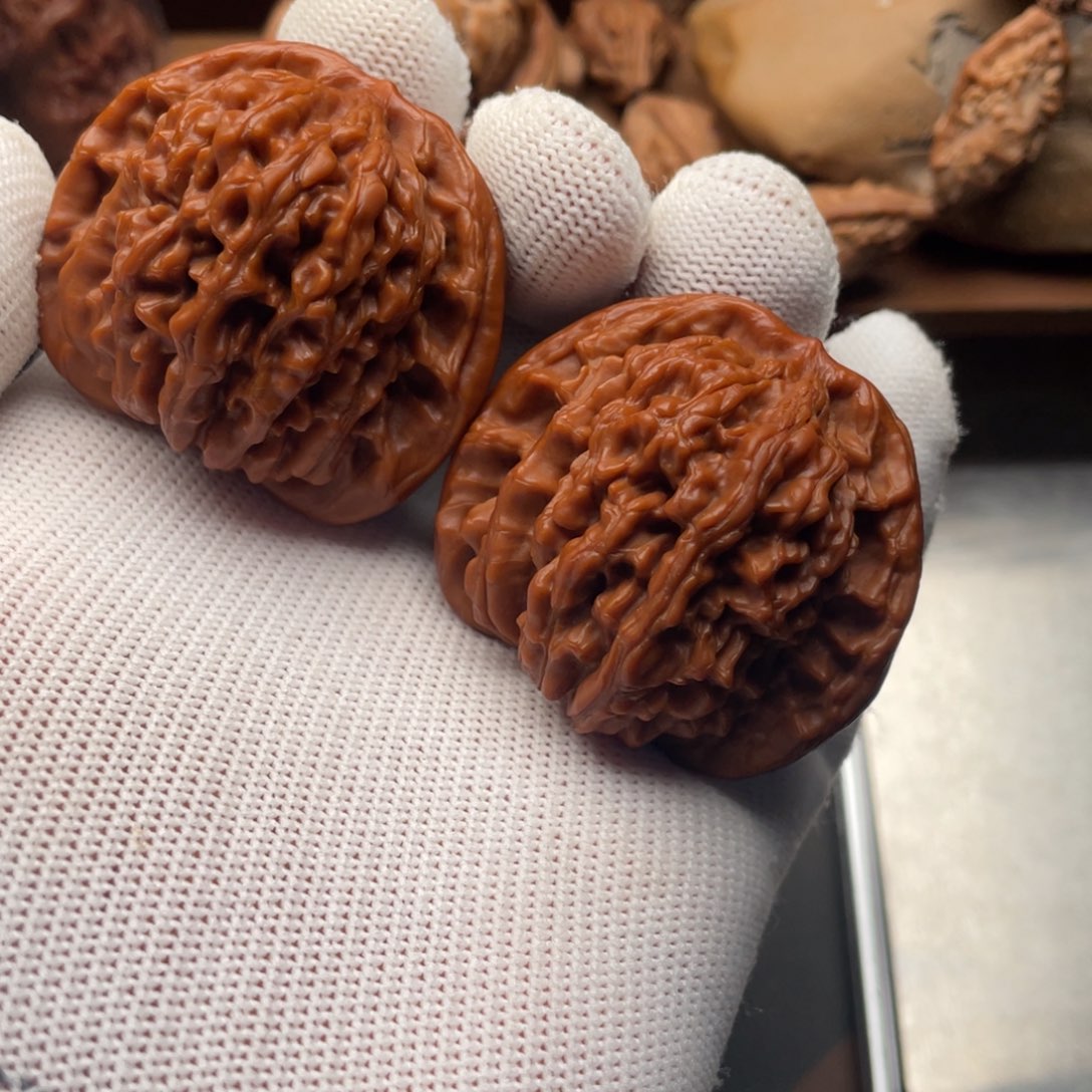 文玩核桃吊坠平谷楼