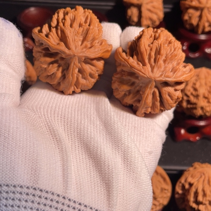 文玩核桃吊坠46官帽