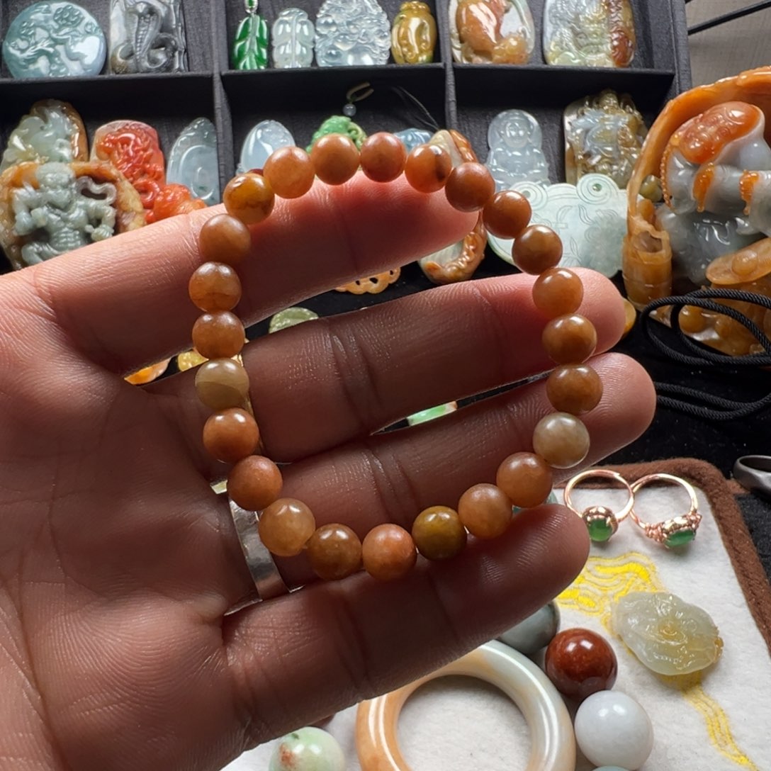 翡翠戒指未镶嵌?**菇