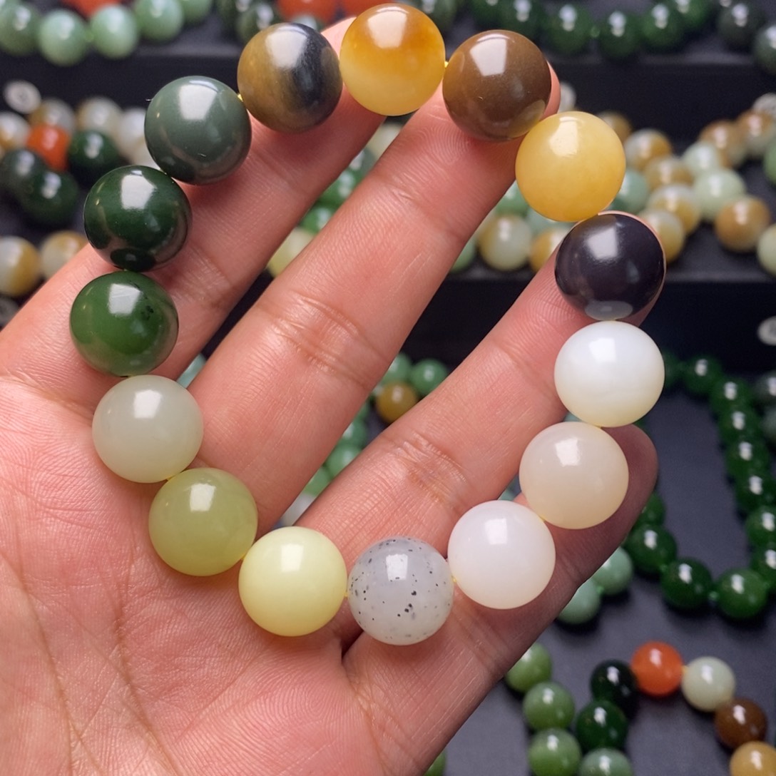 和田玉手串未镶嵌