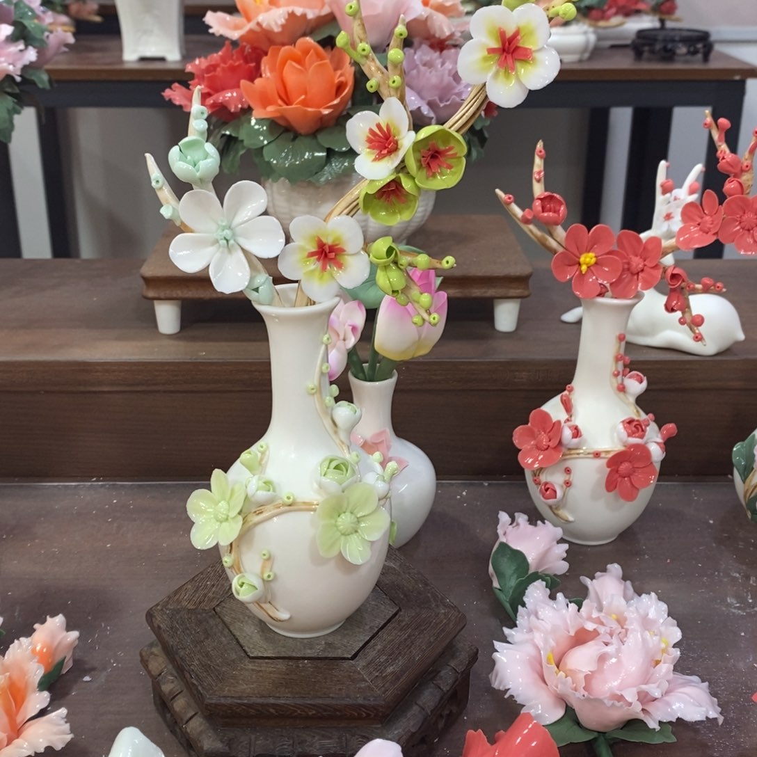 摆件陶瓷手工花摆件