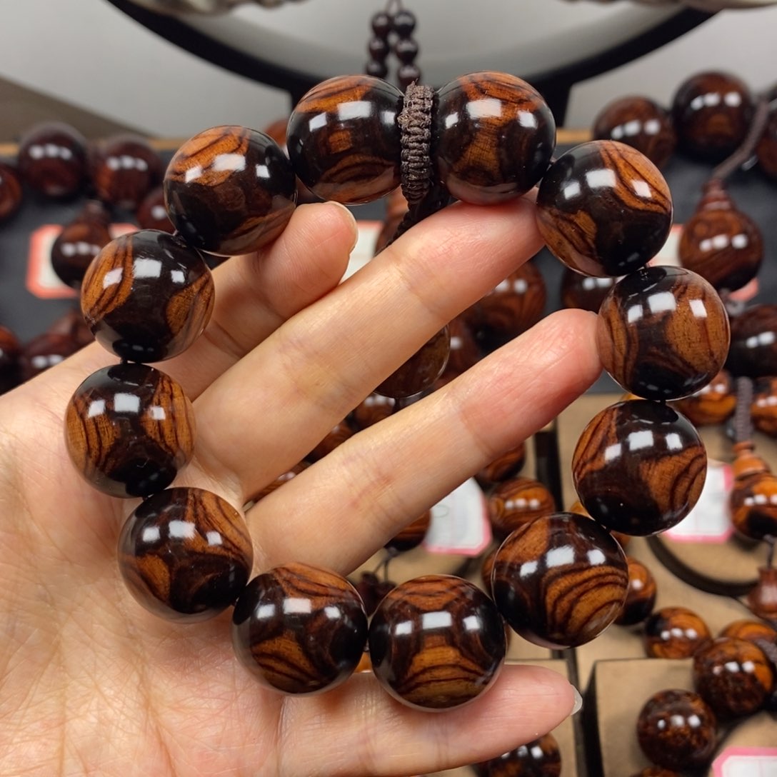 【闪购商品】黄花梨/降香黄檀2.0黄金底对眼鬼脸