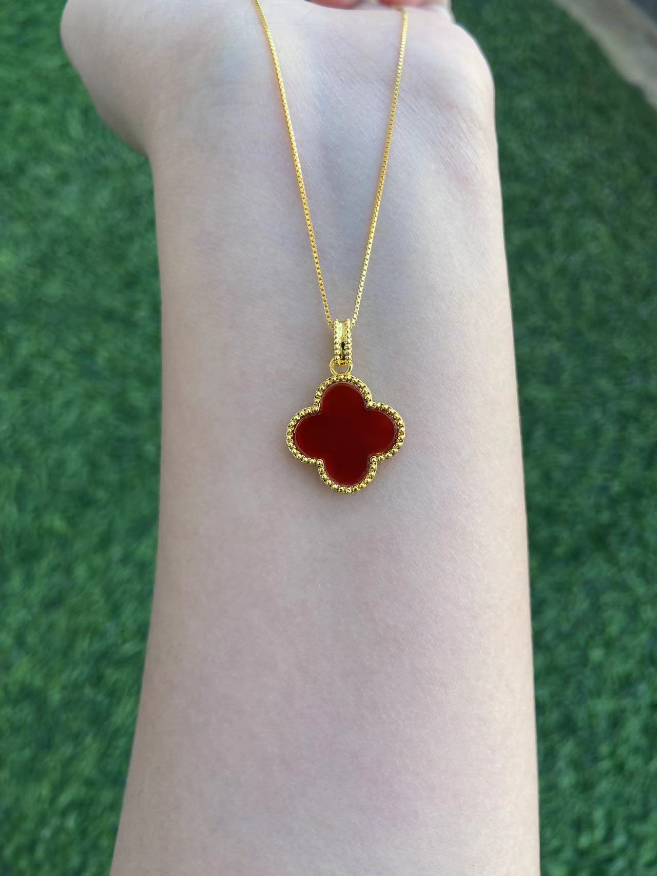 天然玉石精致四叶草时尚经典吊坠