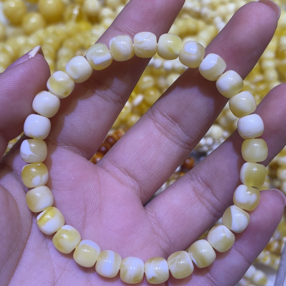 蜜蜡未镶嵌珠宝奇石7m