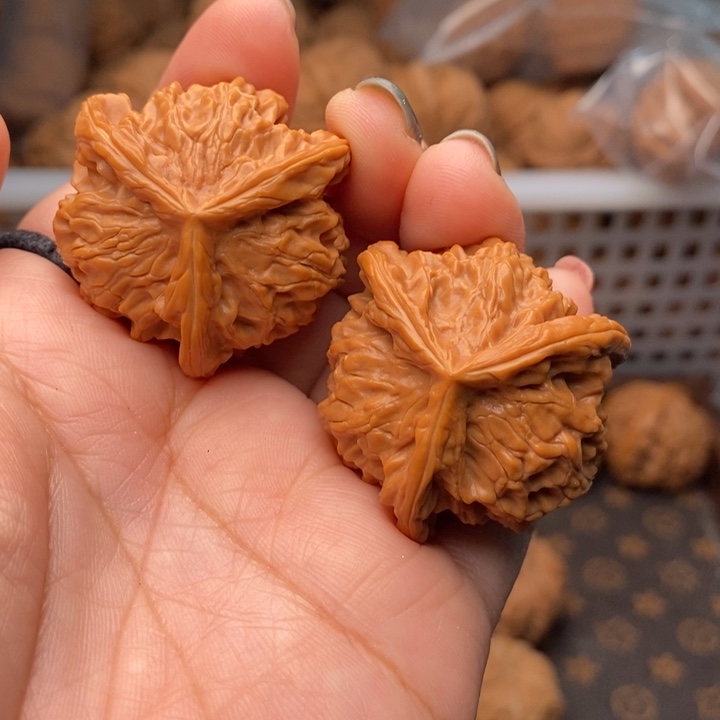 把件文玩核桃盘山三棱38尺核桃