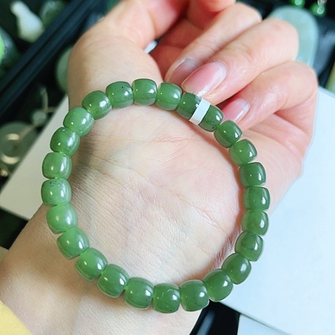 和田玉手串未镶嵌（微瑕）