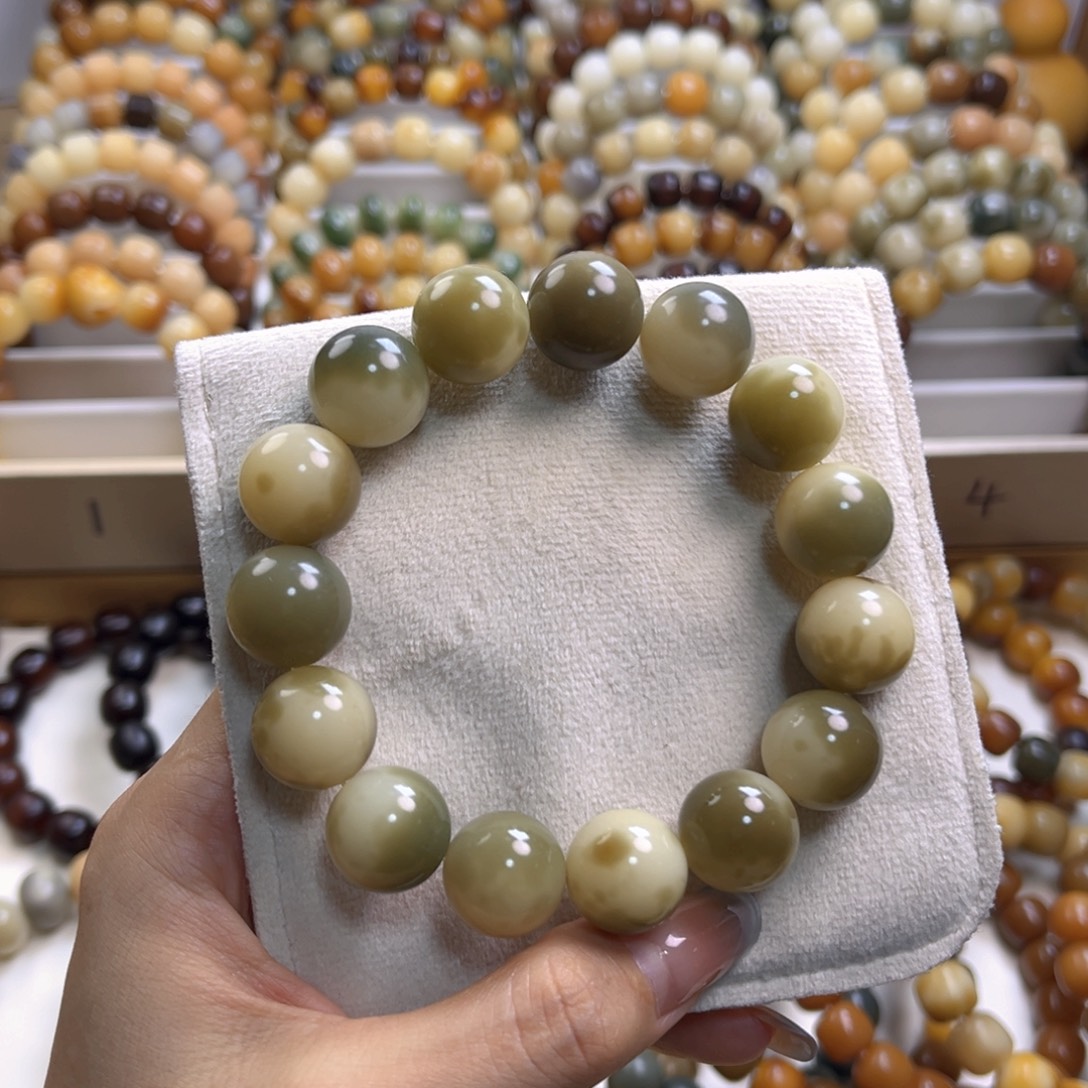 菩提根/象牙果手串青提飘花15.5