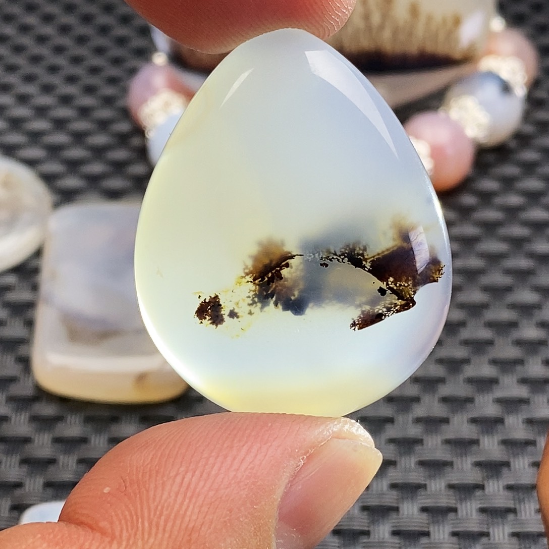 小***儿玛瑙/玉髓未镶嵌吊坠(不含链)