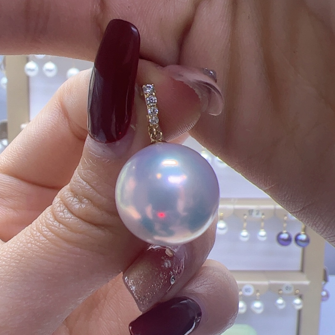 淡水珍珠颈饰18K金镶嵌