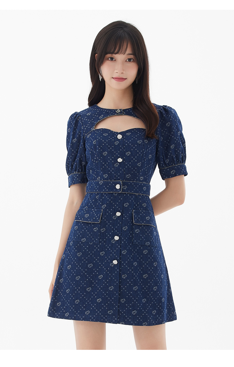 短袖挖空领口白色牛仔小镇小鱼短款印花连衣裙蓝色裙子111350005
