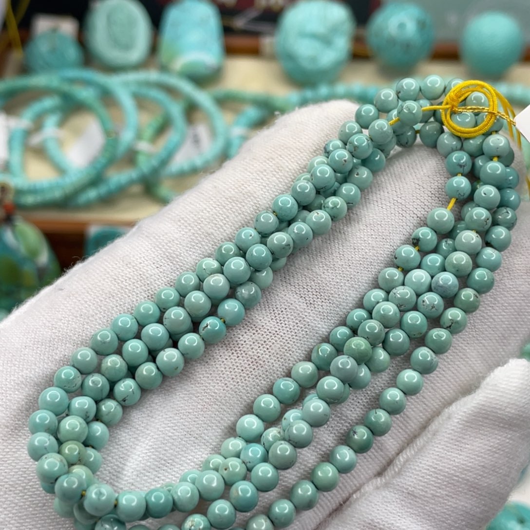 绿松石未镶嵌颈饰