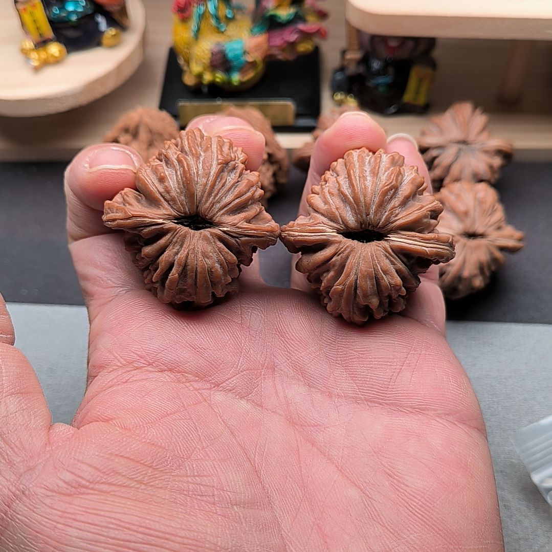 不***啡文玩核桃吊坠四座楼。打底等影响二次销售不退不换