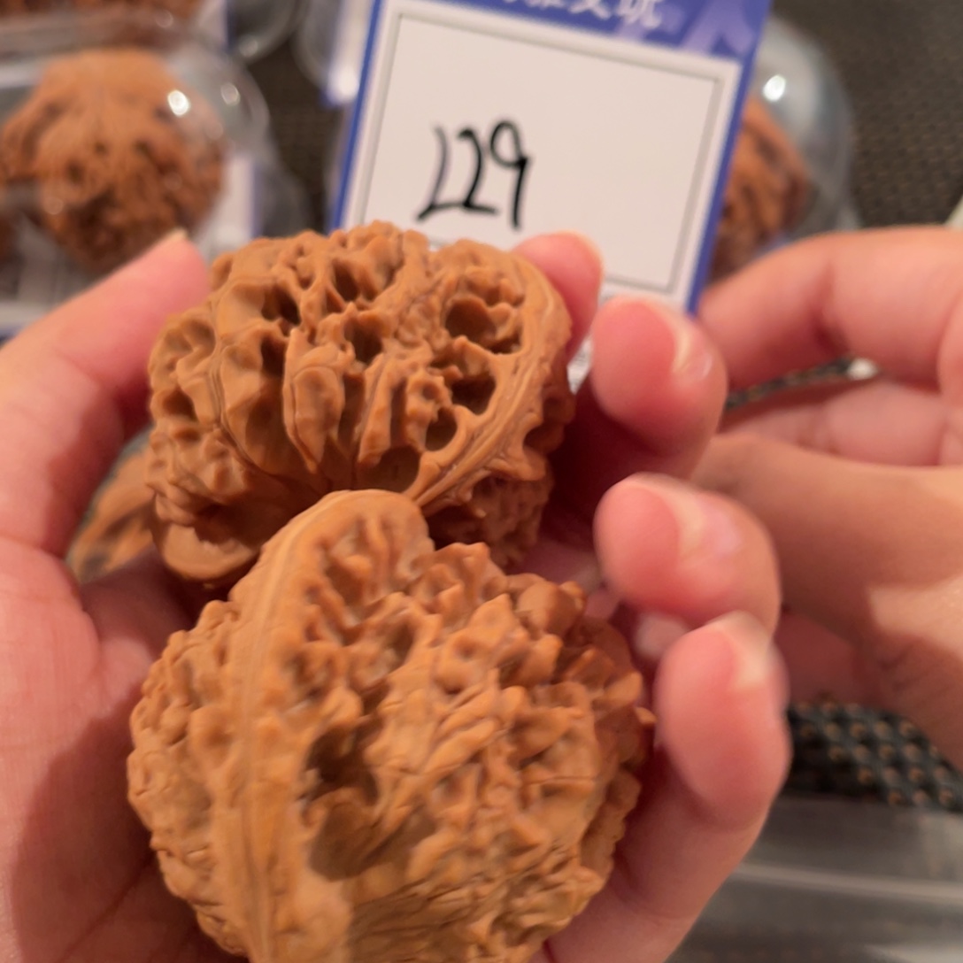 ****酥文玩核桃把件L29  官帽 53