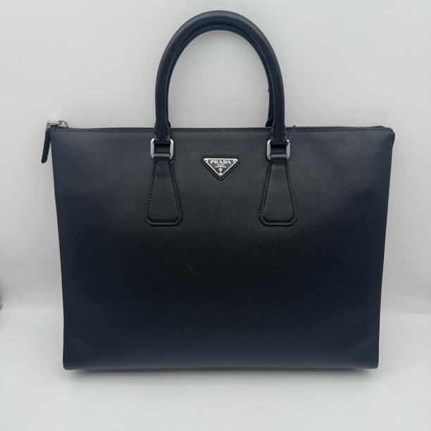 95新 Prada/普拉达 97新黑色十字纹手提公文包/男士2778