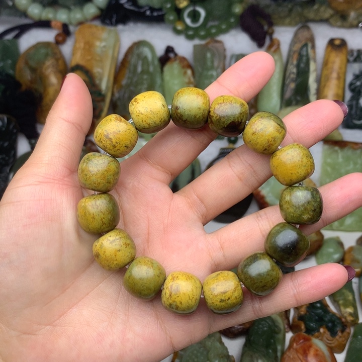 岫岩河磨玉（透闪石质玉）手串未镶嵌