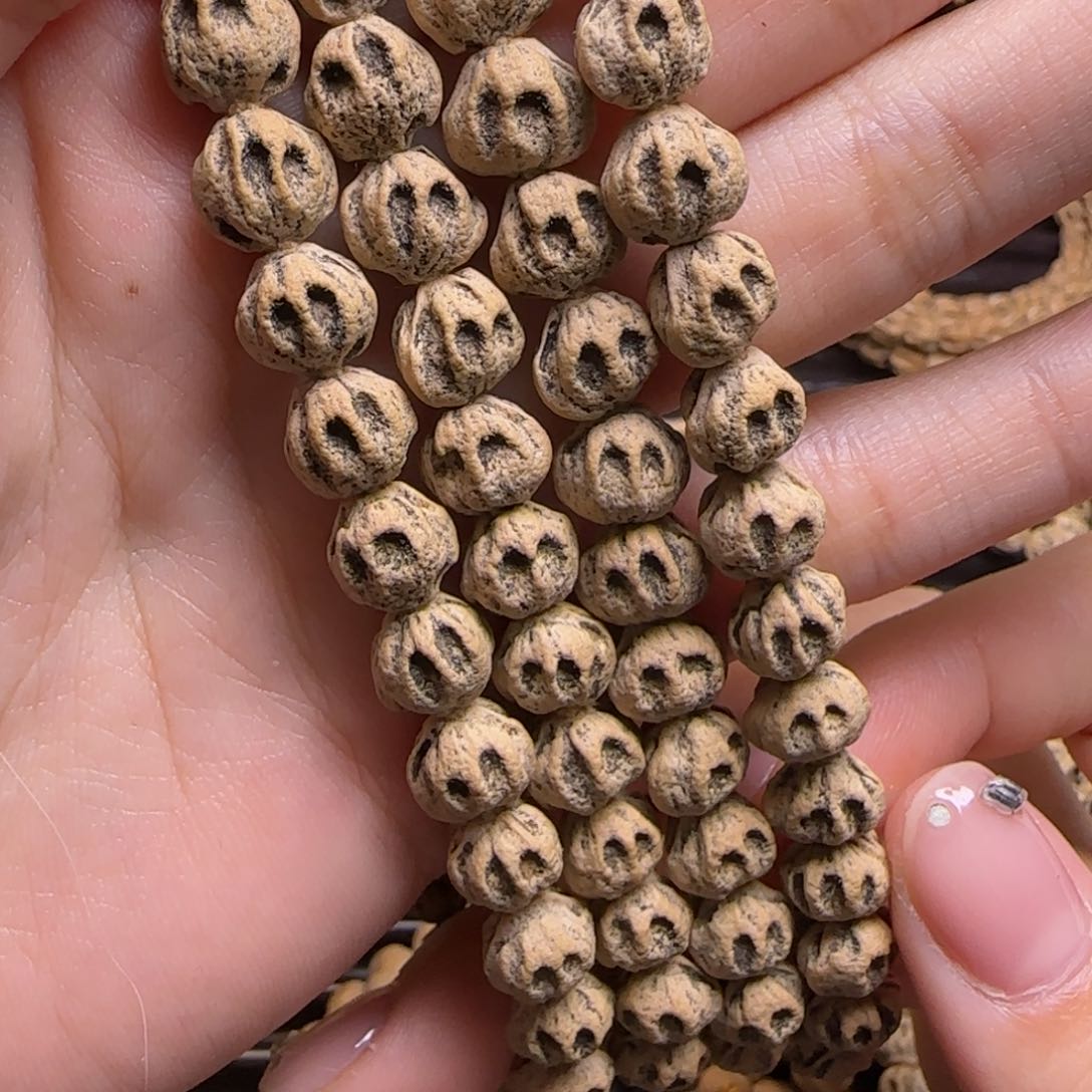 柏香籽/百香籽吊坠J****丑