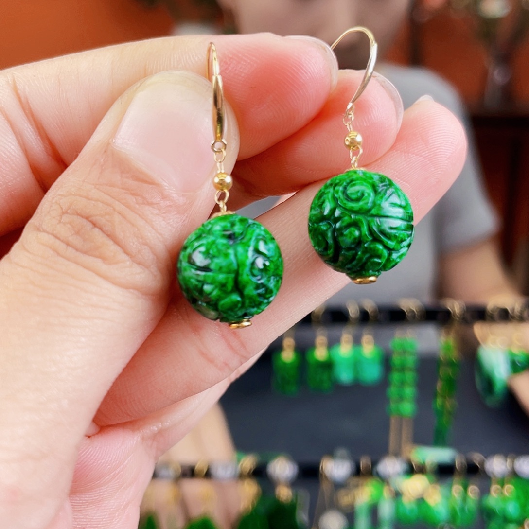 翡翠18K金镶嵌耳饰