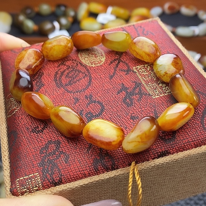 和田玉未镶嵌手链