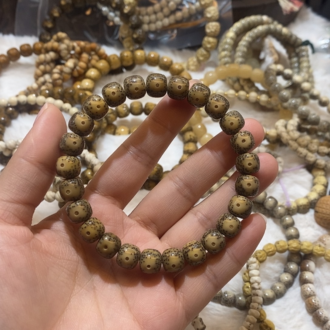 吊坠星月菩提海南