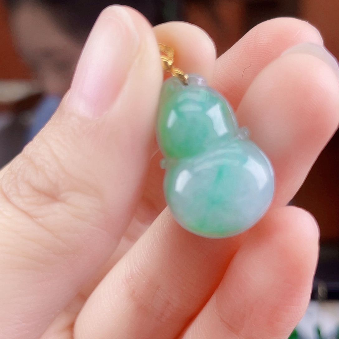 翡翠18K金镶嵌耳饰