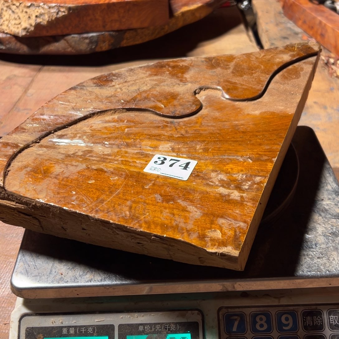 用***3大果紫檀（缅甸花梨）