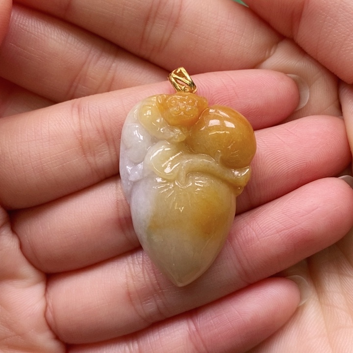 翡翠颈饰未镶嵌吊坠