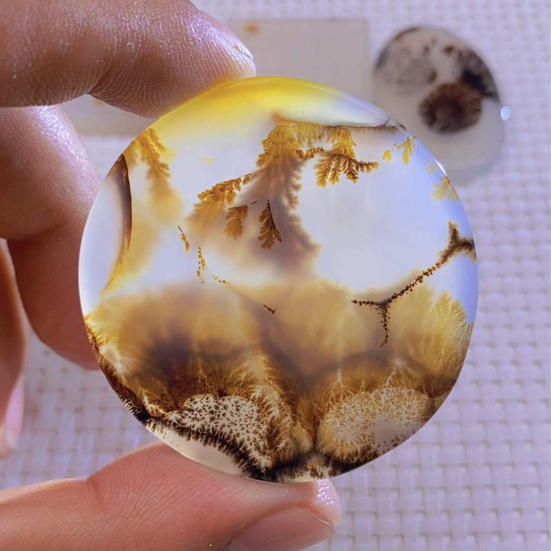 玛瑙/玉髓颈饰未镶嵌