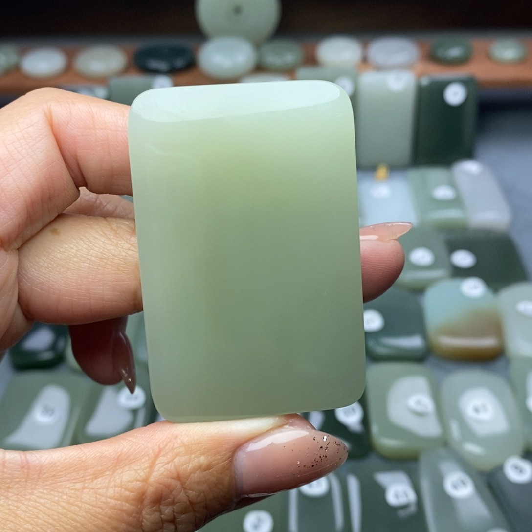 和田玉颈饰未镶嵌仙**根