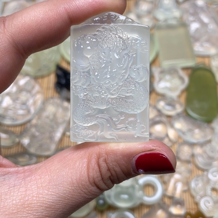 蛇纹石玉颈饰未镶嵌抑*剂